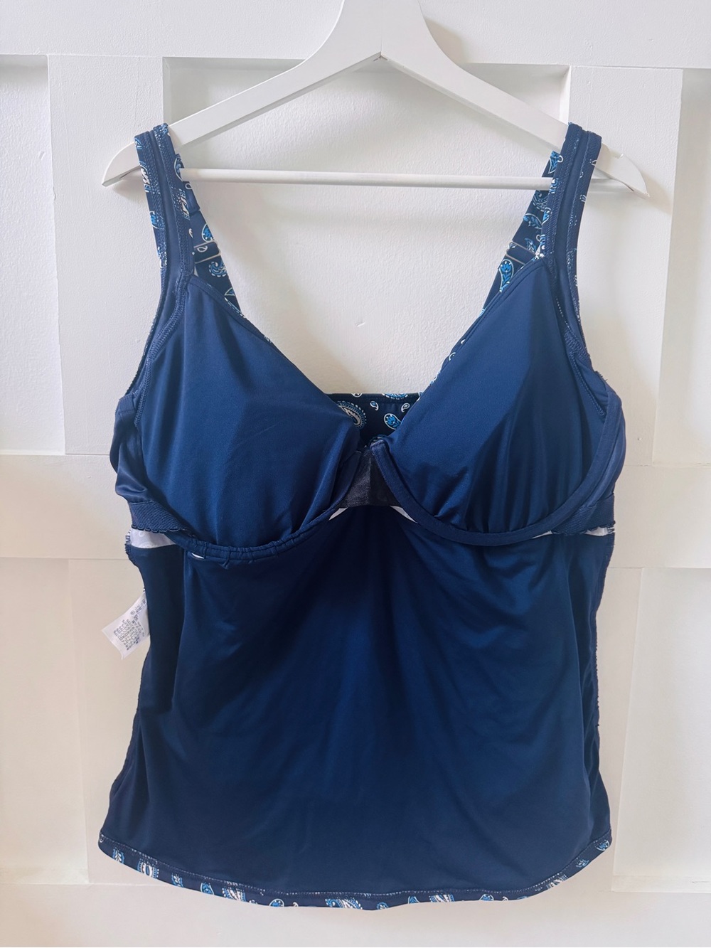Lands' End Navy and White Swim Tankini Top with Paisley Accents - 14D - Picture 8 of 13